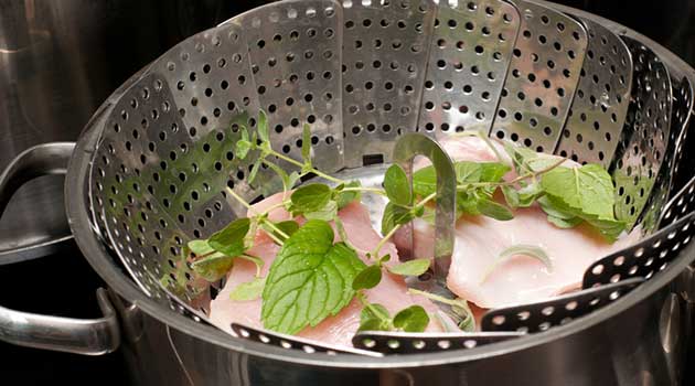 Kako pojednostaviti kuhanje na pari bez skupih uređaja